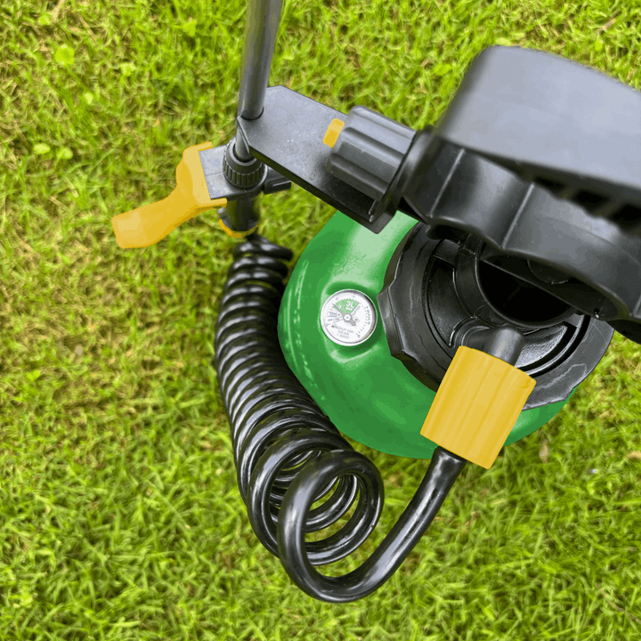 Aussie EzySpray Self-Pressurized Sprayer