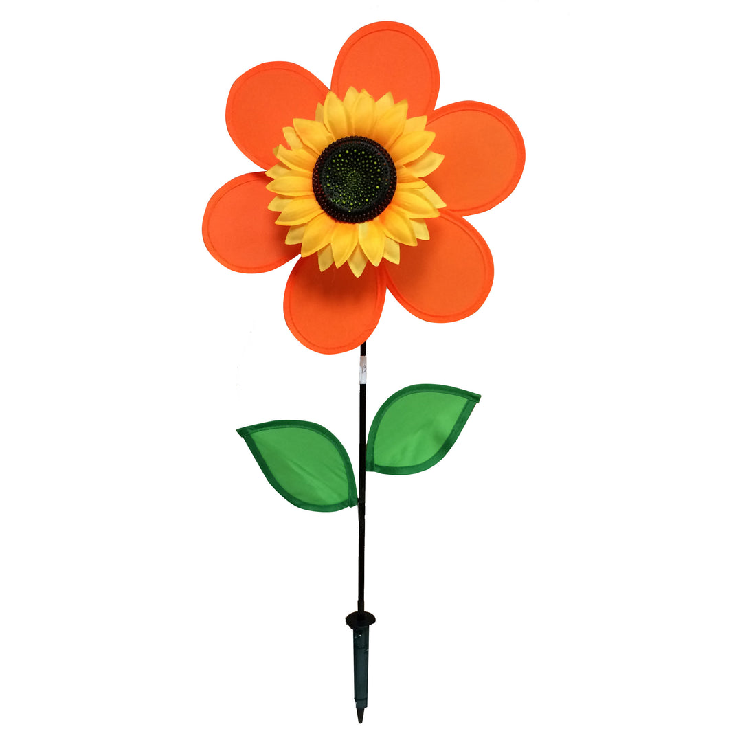 Gardener Select™ 6-Petal Pinwheel with Sunflower Center
