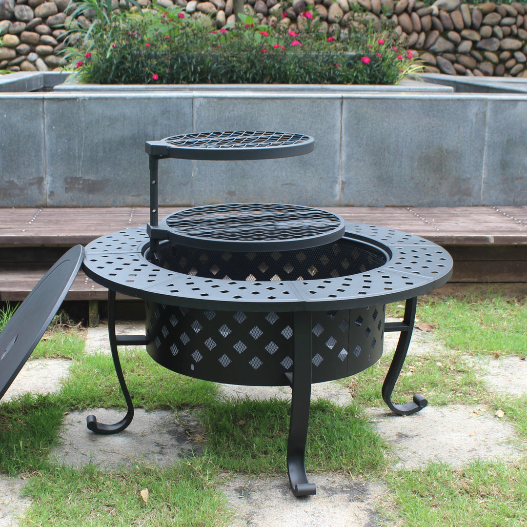 Gardener Select™ Round Fire Pit Table