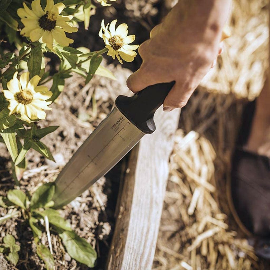 Fiskars Hori Hori Garden Tool - Greenhouse Megastore