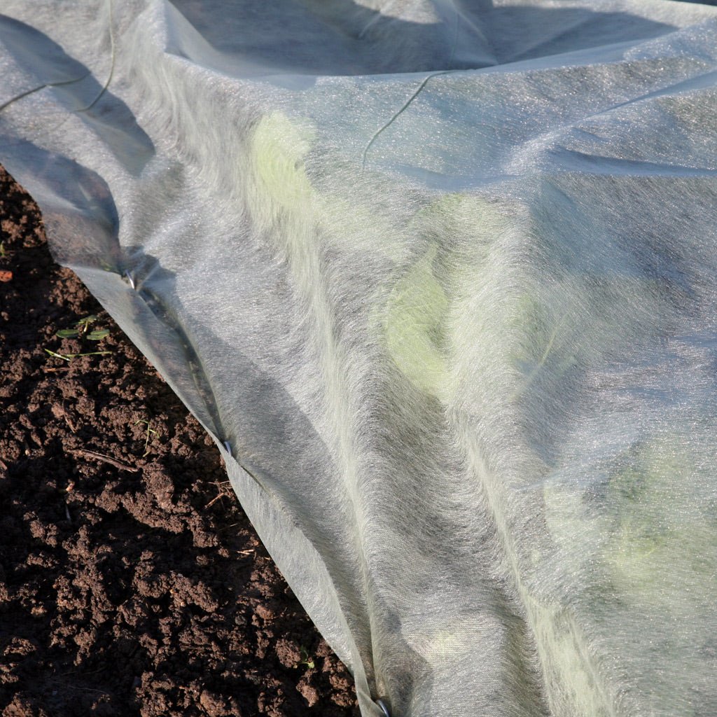 Haxnicks Extra Thick Fleece Blanket - Greenhouse Megastore